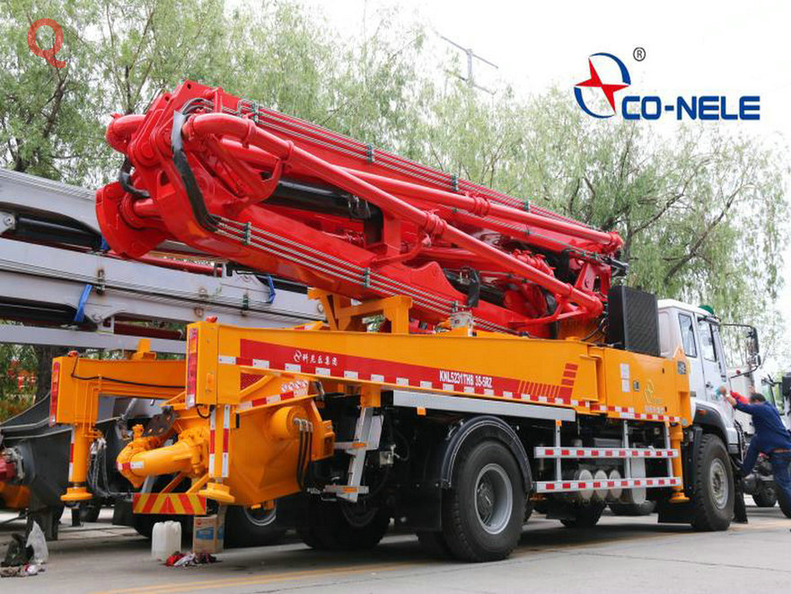天泵，小型混凝土泵車，小型泵車