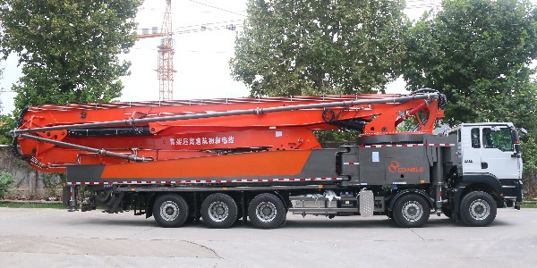 科尼樂70米長臂架泵車，泵送能力強不易堵管