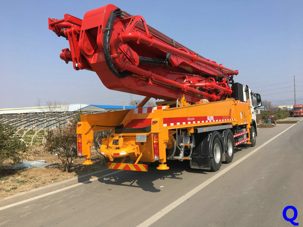 小型混凝土泵車(chē)，科尼樂(lè)天泵，小型泵車(chē)